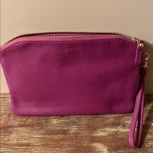 Lodi’s wristlet wallet bag